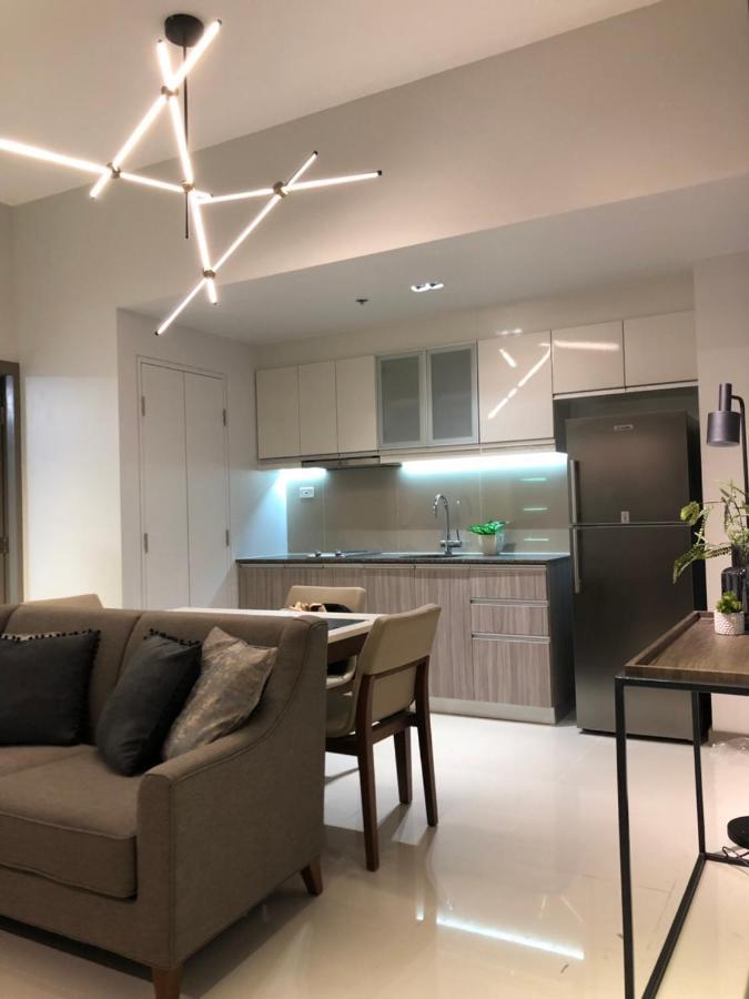 One Uptown Residence Taguig Ngoại thất bức ảnh