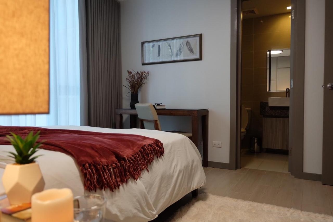 One Uptown Residence Taguig Ngoại thất bức ảnh